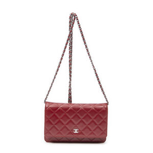 Chanel Classic Wallet on Chain
